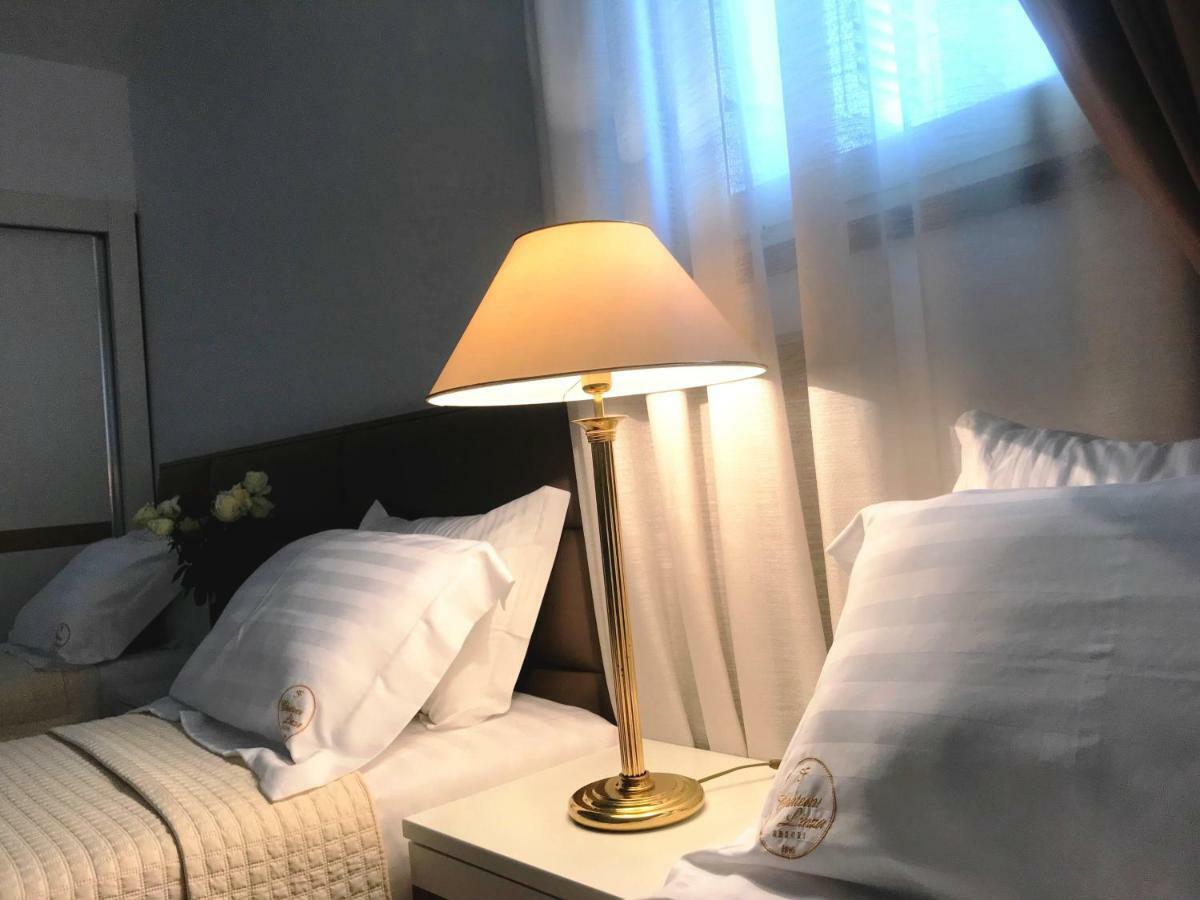 Chateau Linza Hotel